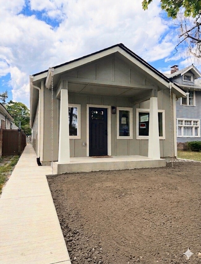 property at 720 W York Ave