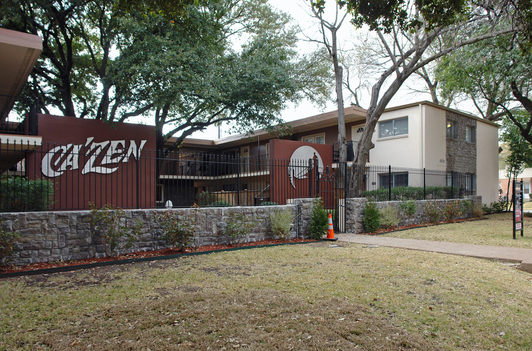 Cazen in Dallas, TX - Building Photo