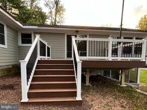 100 Tudor Ln in Morrisville, PA - Building Photo - Building Photo