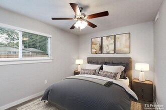 1130 N Turner in Fayetteville, AR - Foto de edificio - Building Photo