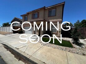 125 Latente Dr in Palmdale, CA - Building Photo