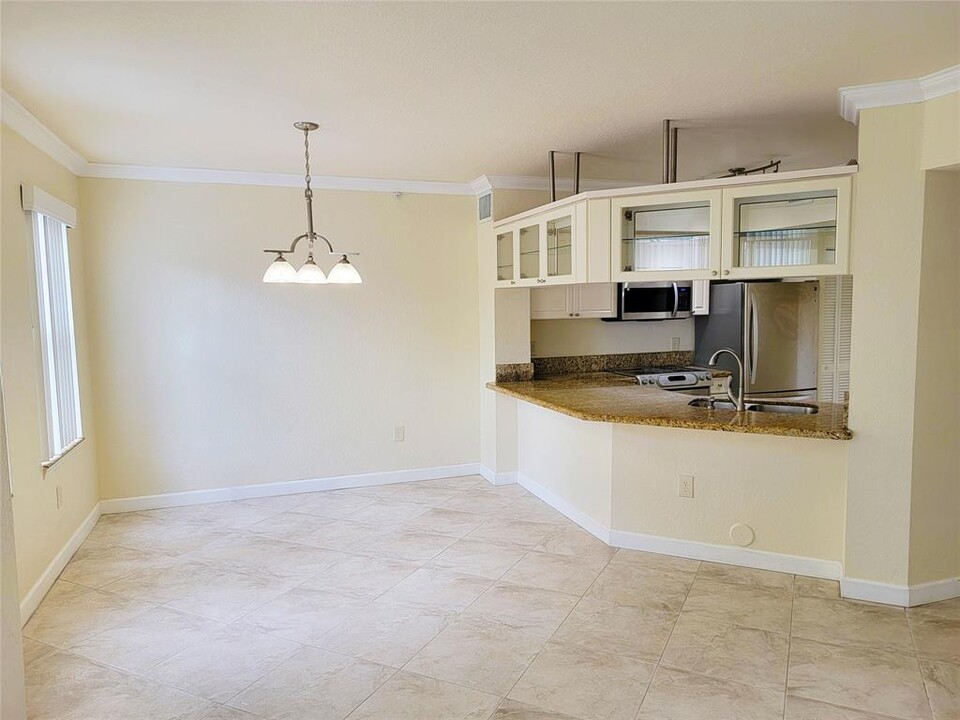 6306 W Sample Rd in Coral Springs, FL - Building Photo