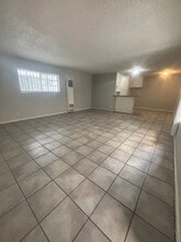 6111 Linden Ave in Long Beach, CA - Building Photo - Building Photo
