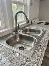 2010 E Waters Ave in Tampa, FL - Building Photo - Building Photo