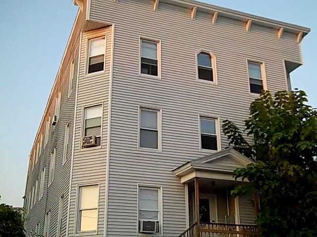 19 Laval St in Waterbury, CT - Building Photo - Building Photo