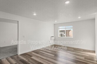 5773 S 5th Ave in Pocatello, ID - Building Photo - Building Photo