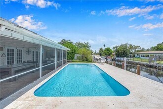 1721 SW 22nd Ave in Fort Lauderdale, FL - Building Photo - Building Photo