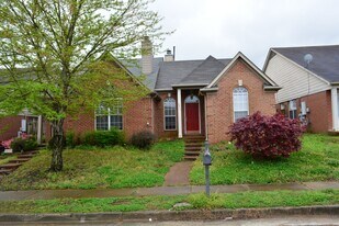6871 Wrigley Dr in Cordova, TN - Building Photo