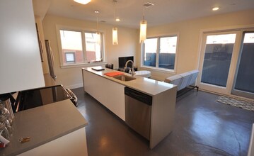 660 Massachusetts Ave, Unit 4 in Boston, MA - Foto de edificio - Building Photo
