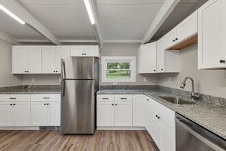 175 Pleasant St in Concord, NH - Building Photo - Building Photo