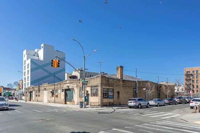 543 E 181st St in Bronx, NY - Foto de edificio - Building Photo