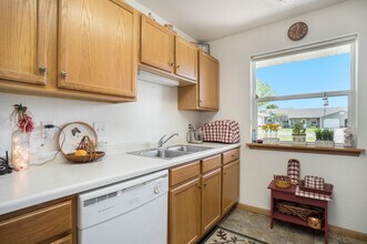 2614 Poetters Cir in Fairmont, MN - Building Photo - Building Photo