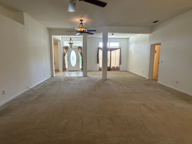 36614 Honey Tree Ct in Eustis, FL - Building Photo - Building Photo