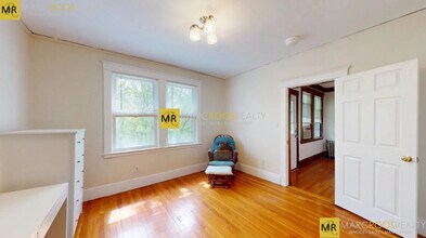 133 Chiswick Rd, Unit 13 in Boston, MA - Building Photo - Building Photo