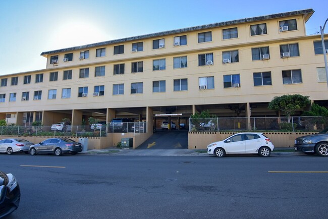 property at 3003 Ala Napuaa Pl