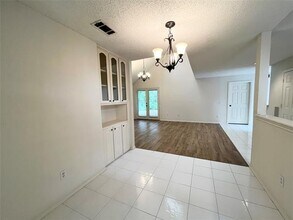 6777 Northcreek Ln in Dallas, TX - Building Photo - Building Photo