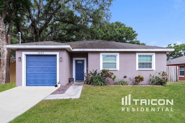 property at 1307 E Warren St