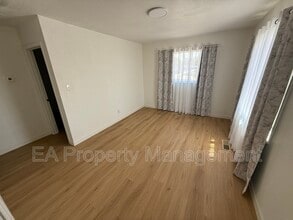 8013 Constitution Ave NE in Albuquerque, NM - Building Photo - Building Photo