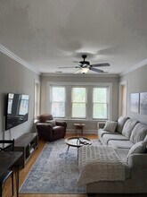 1930 W Addison St in Chicago, IL - Building Photo - Building Photo