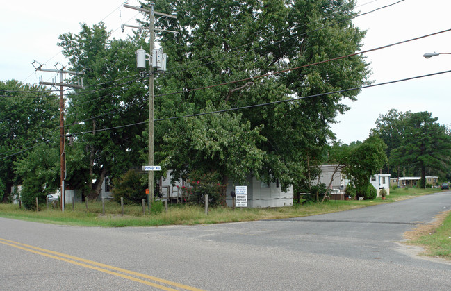 3414 N Armistead Ave in Hampton, VA - Building Photo - Building Photo