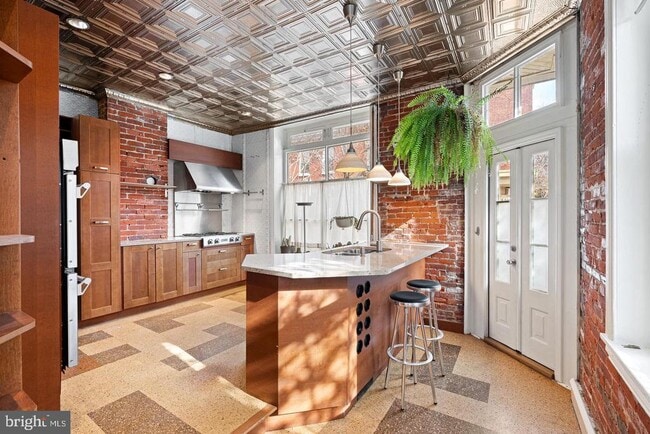 property at 846 LeCount St