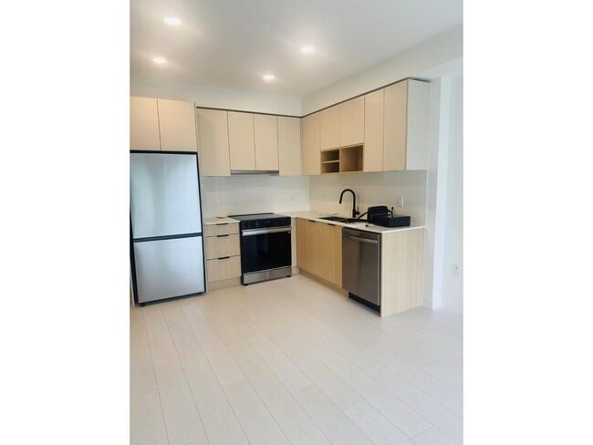 property at 10466-1138A 138a St
