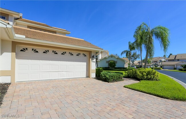 5636 Whisperwood Blvd in Naples, FL - Building Photo - Building Photo