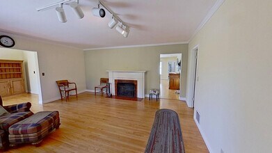 513 Stanley Dr in Santa Barbara, CA - Building Photo - Building Photo