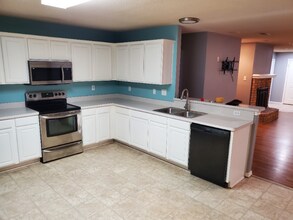 1036 Scenic Dr in Justin, TX - Building Photo - Building Photo