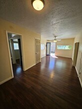 911 Fruit Ave NW in Albuquerque, NM - Building Photo - Building Photo