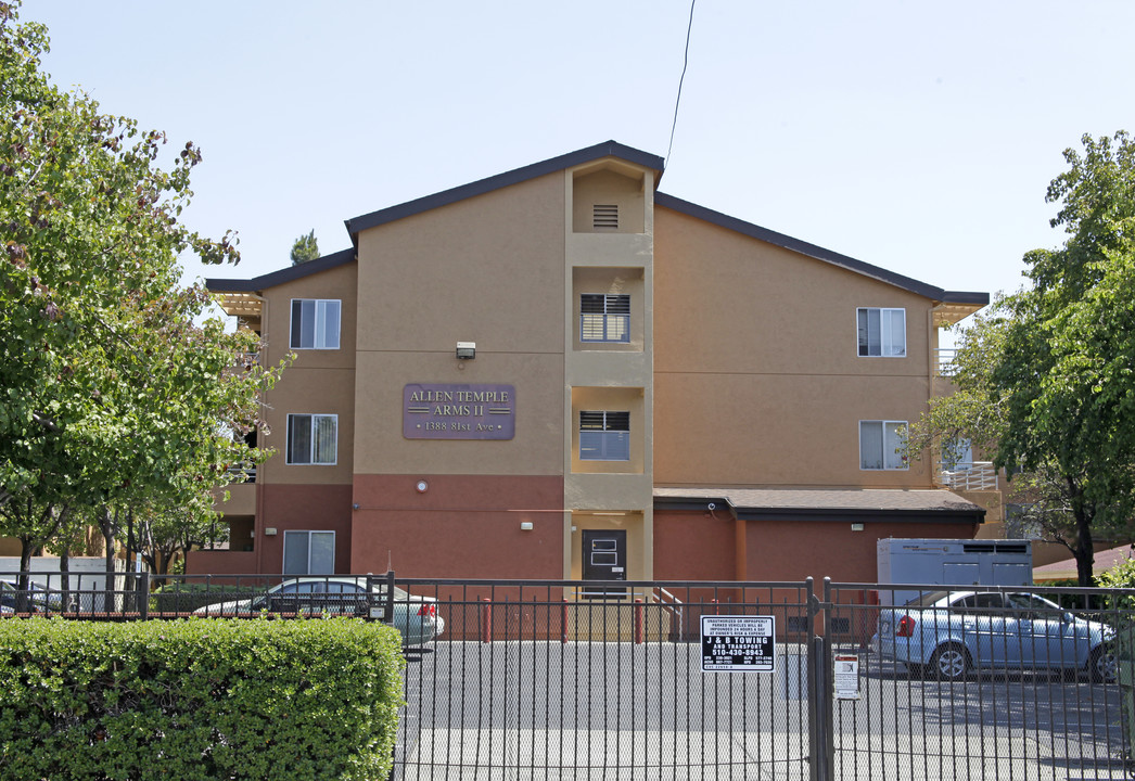 Allen Temple Arms II in Oakland, CA - Building Photo