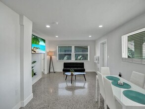 906 N Riverside Dr, Unit SI ID1503939P in Pompano Beach, FL - Building Photo - Building Photo