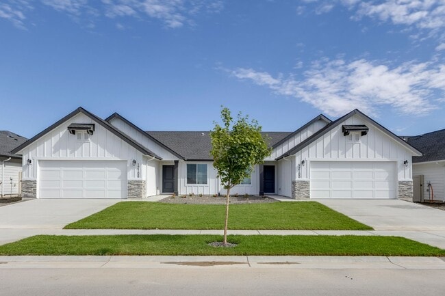 12203 W Barrington Dr in Nampa, ID - Building Photo - Building Photo