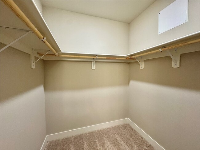 property at 811 NE Hts Ln