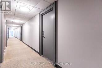 11 St Joseph St in Toronto, ON - Building Photo - Building Photo