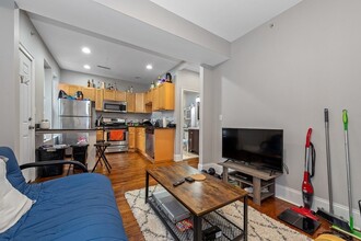 16 Sewall St, Unit 3 in Boston, MA - Building Photo - Building Photo