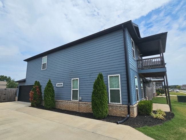 1735 W Whitney Ln in Rogers, AR - Foto de edificio - Building Photo