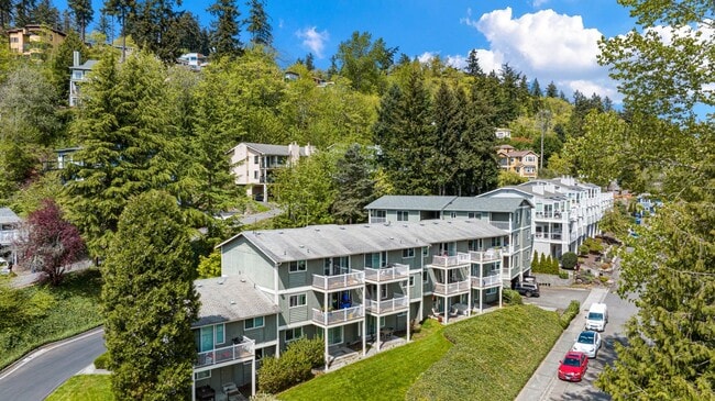 Bayshore Vista Apartments in Kirkland, WA - Foto de edificio - Building Photo