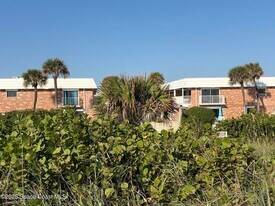 5000 Ocean Beach Blvd in Cocoa Beach, FL - Building Photo