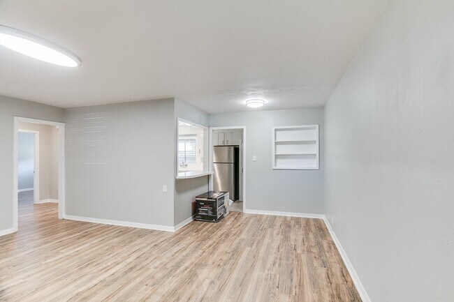 201 W Saunders St in League City, TX - Building Photo - Building Photo