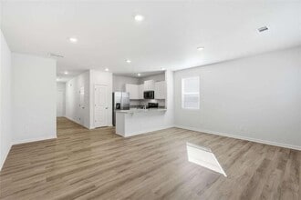 5971 Skylar Dr in Atlanta, GA - Building Photo - Building Photo