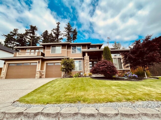 property at 8113 173rd Ave E