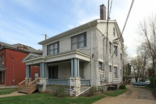231 E Maxwell St in Lexington, KY - Building Photo