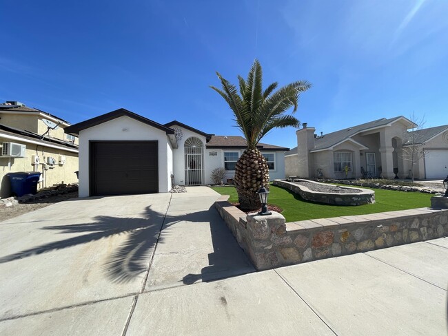 property at 5432 Thornridge Cir