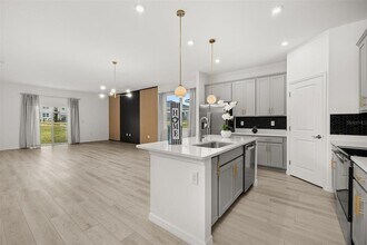 1335 Normandy Dr in Haines City, FL - Building Photo - Building Photo