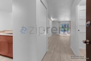 14450 NE 31st St in Bellevue, WA - Building Photo