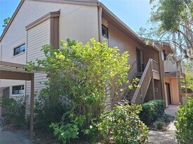 1697 Brookhouse Cir in Sarasota, FL - Building Photo