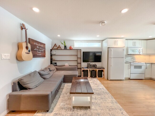 9 Morgan Crescent in St. Albert, AB - Building Photo - Building Photo