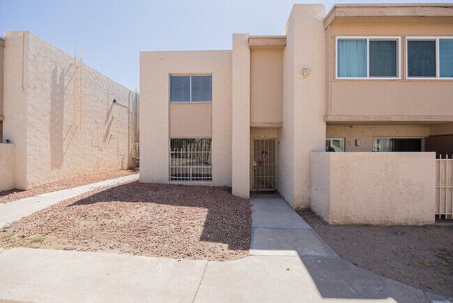 3520 W Dunlap Ave in Phoenix, AZ - Building Photo - Building Photo