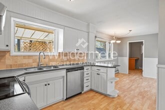 1706 E 38th Ave in Spokane, WA - Building Photo - Building Photo